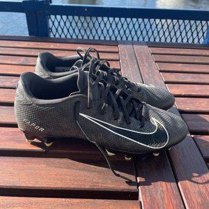 Mens NIKE Vapor Black Football Cleats Size 10.5